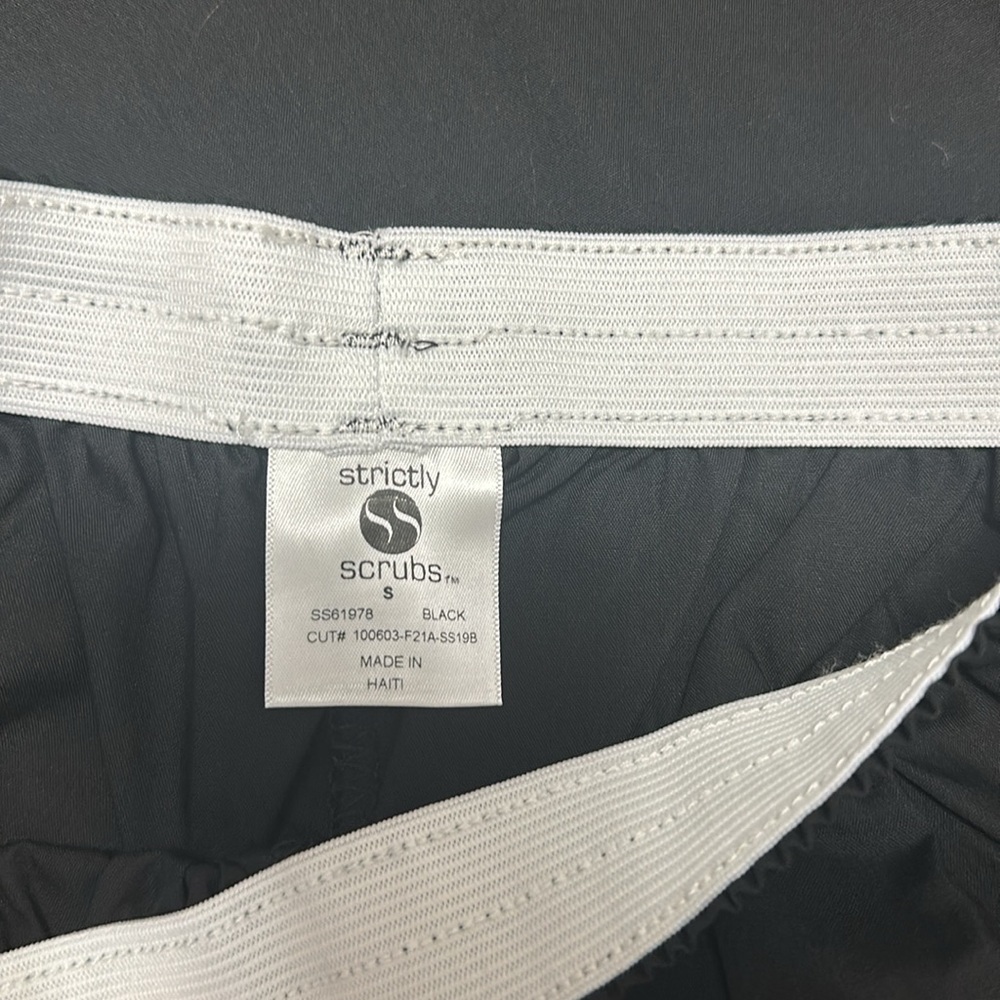 Women's black Scrub Set small - Picture 3 of 3